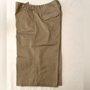 💙 Jessica Sport size 12 vintage Cargo Walking Short in a medium tan colour.